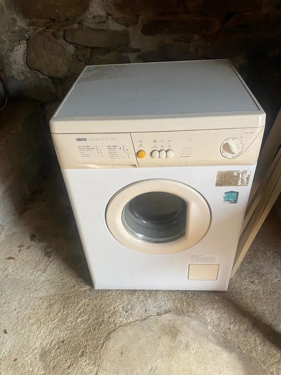 Washing machine - Image 1