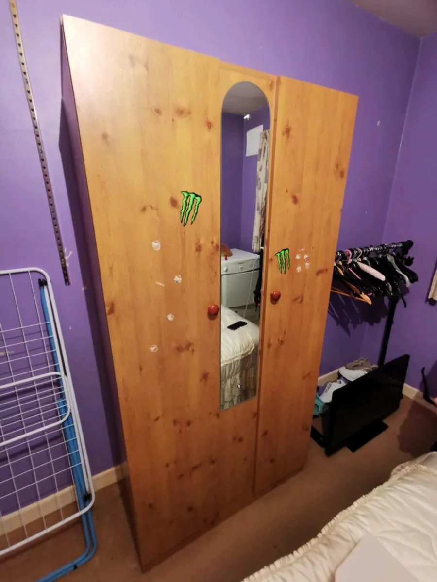 Wardrobe - Image 2
