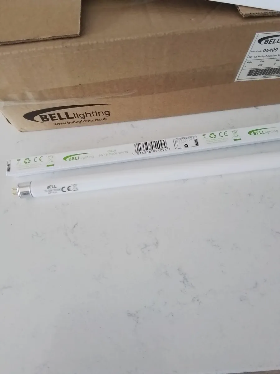 30 tube bulbs 8watt - Image 1