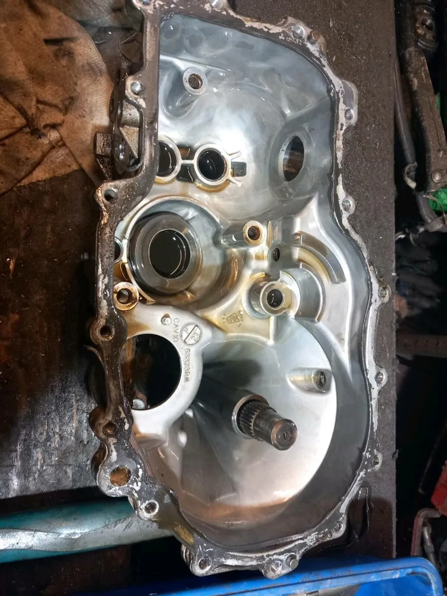 Zero turn transmission repairs - Image 3