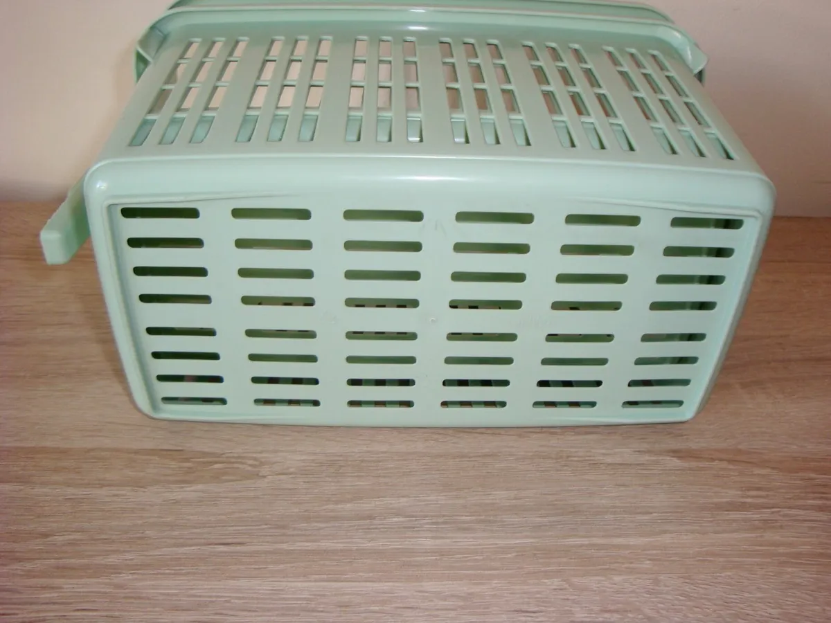 TWO mint storage baskets with handles - Image 3