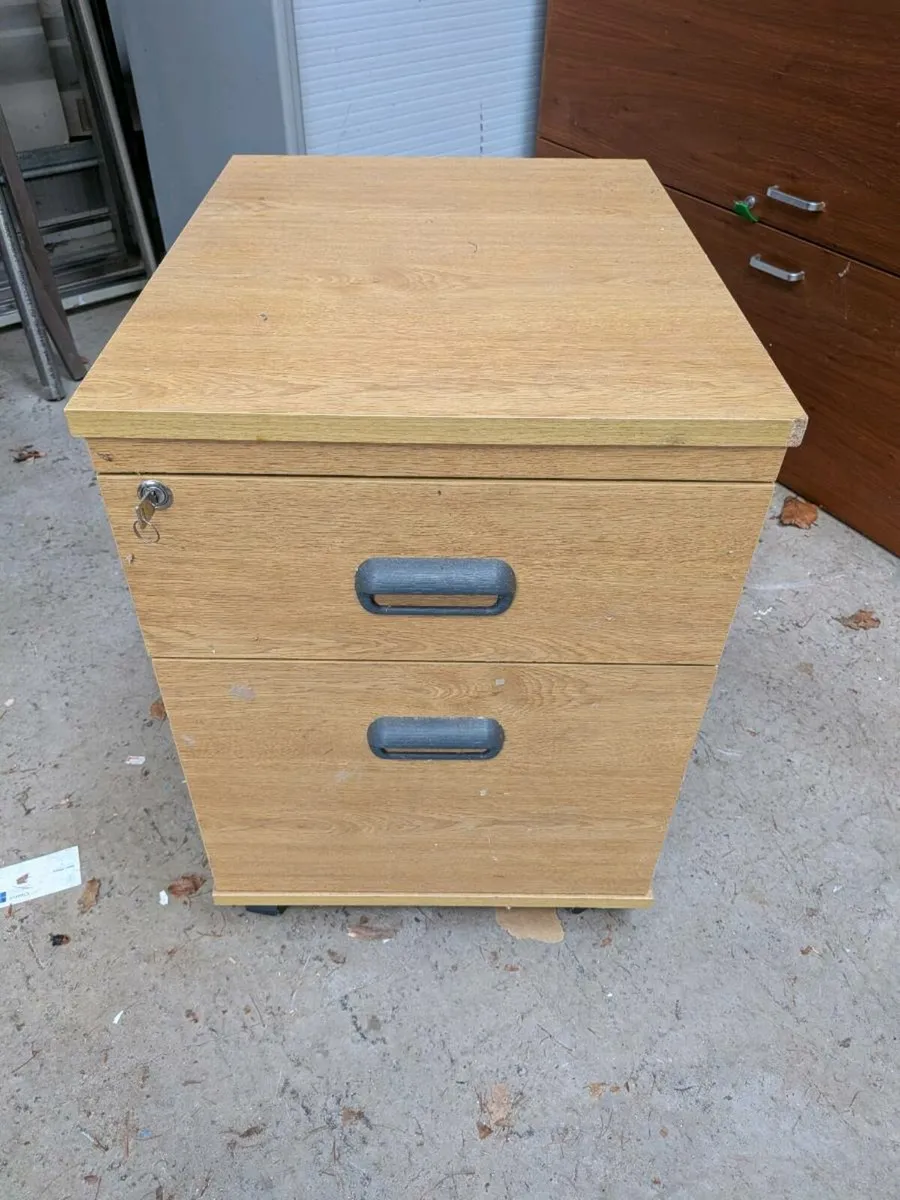 Office locker - Image 1