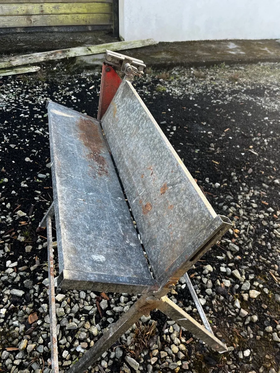 Electric Chainsaw - Image 4