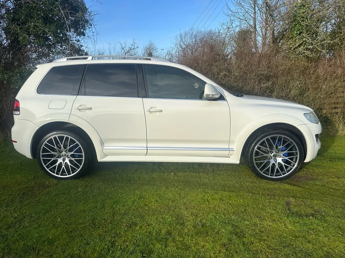 Volkswagen R50 Touareg V10 5.0 Tdi - Image 3
