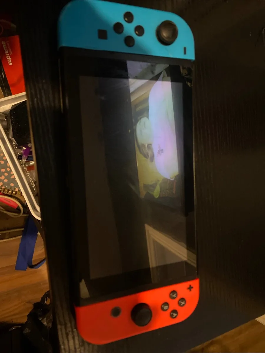 Nintendo Switch - Image 2