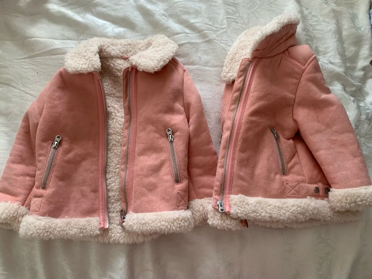 Girls coats - Image 1