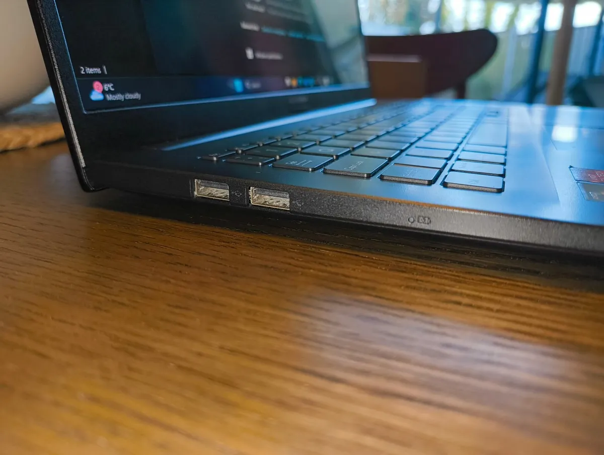 Asus Vivobook 15 OLED (Ryzen 5/512 GB/Radeon - Image 2