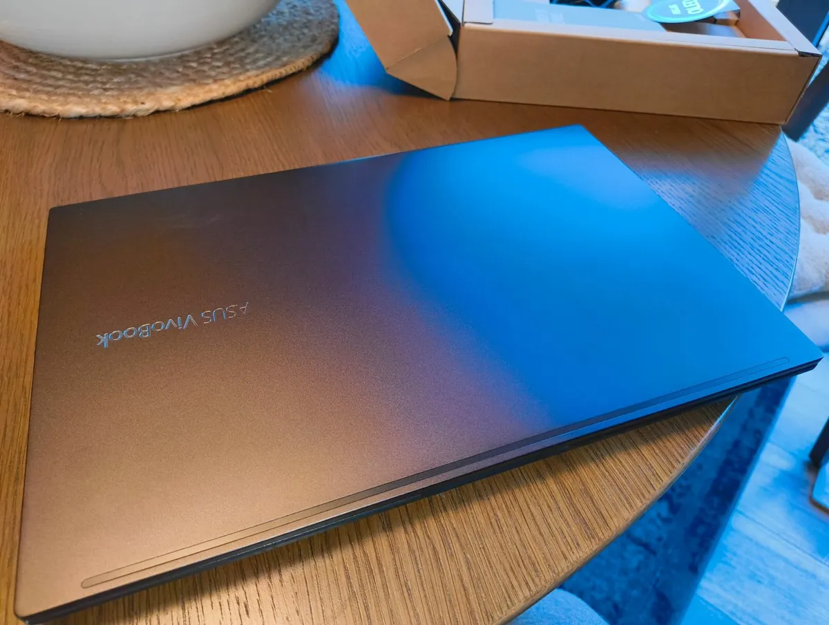 Asus Vivobook 15 OLED (Ryzen 5/512 GB/Radeon - Image 4