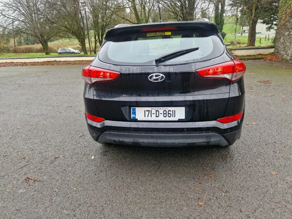 Hyundai Tucson 1.7 Commercial - Image 3