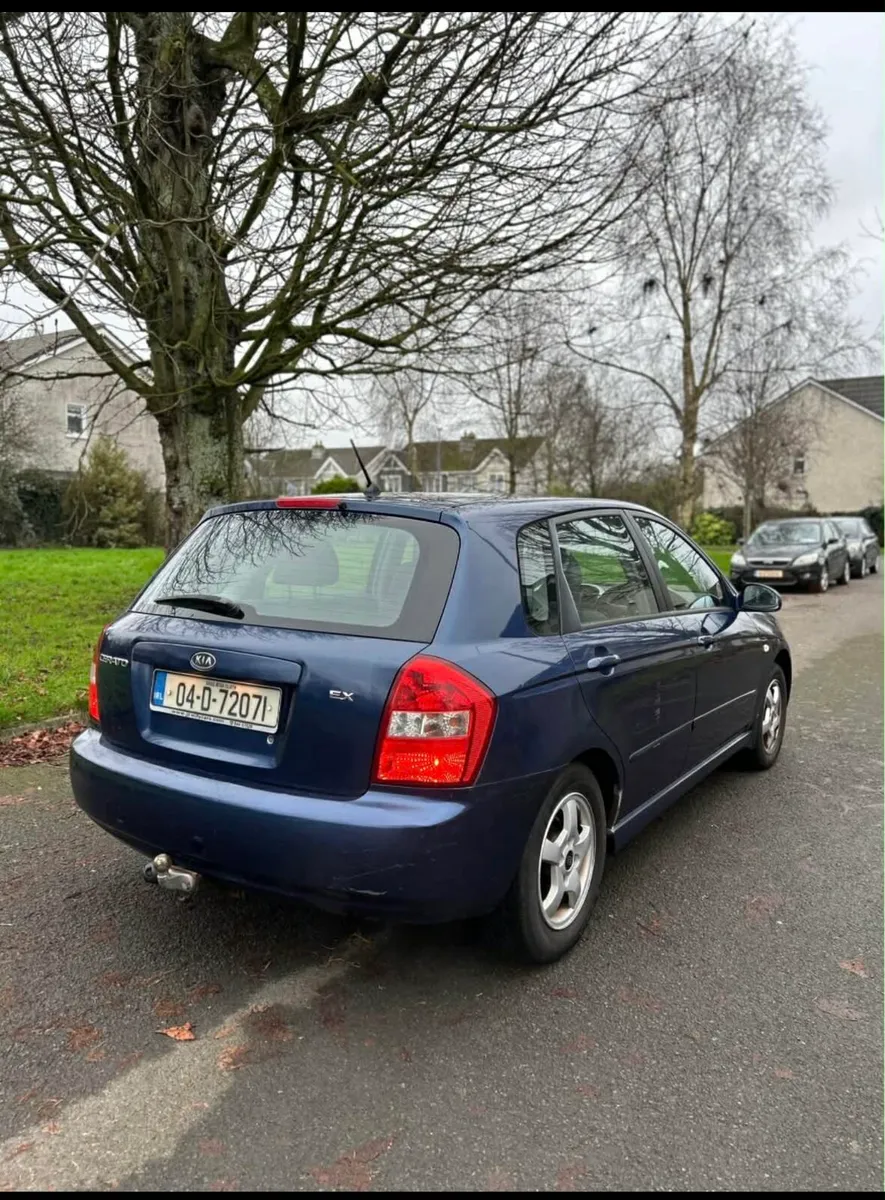 KIA CERATO AUTOMATIC LOW MILES NCT AND TAX - Image 3