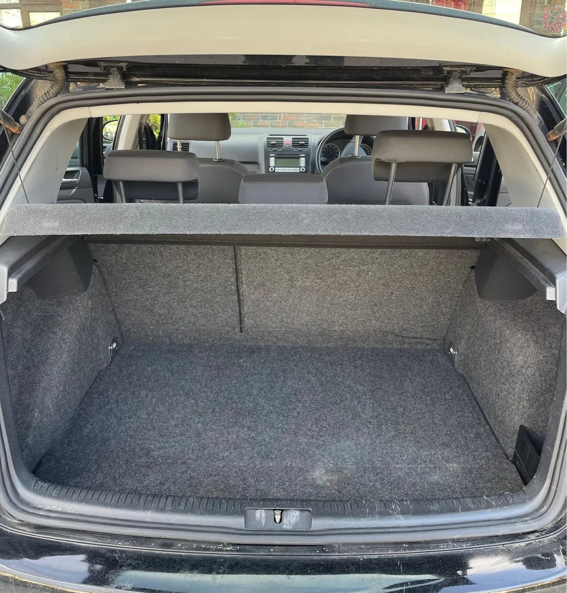 Volkswagen Golf - Image 4