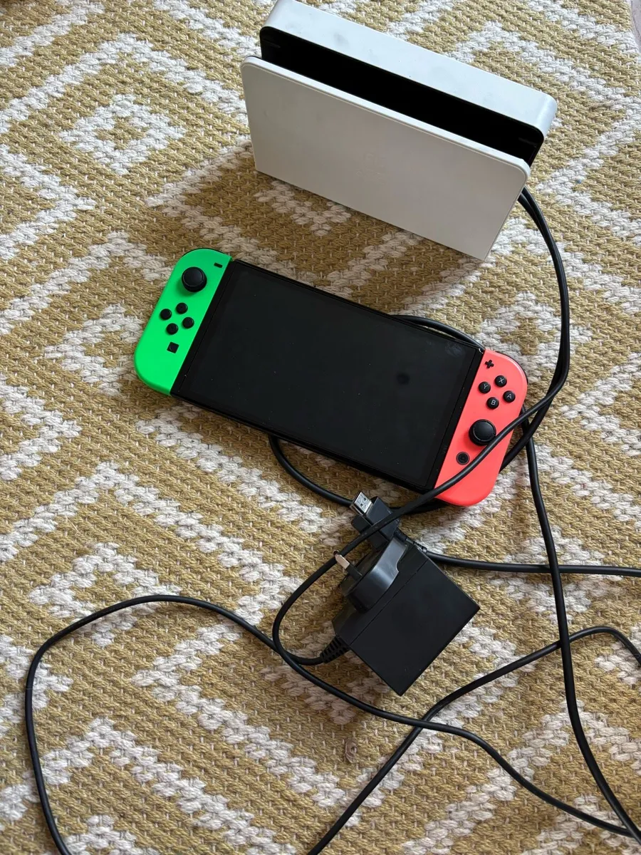 Nintendo switch - Image 1