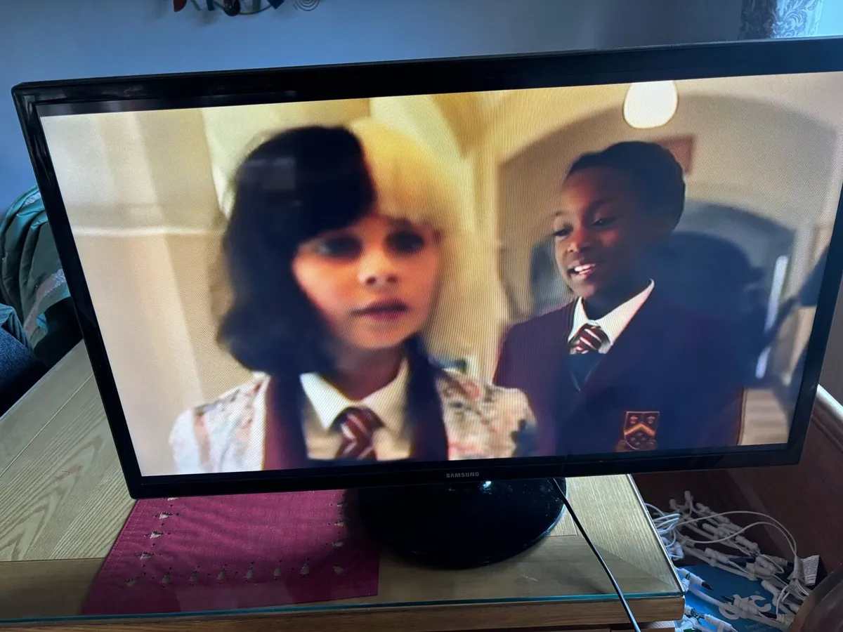 32 inch Television - Image 1