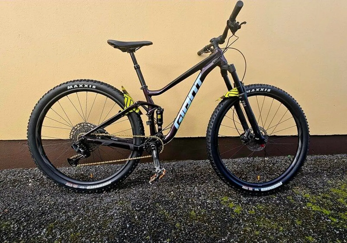 Giant stance 1 2025 full suspension bike - Image 1