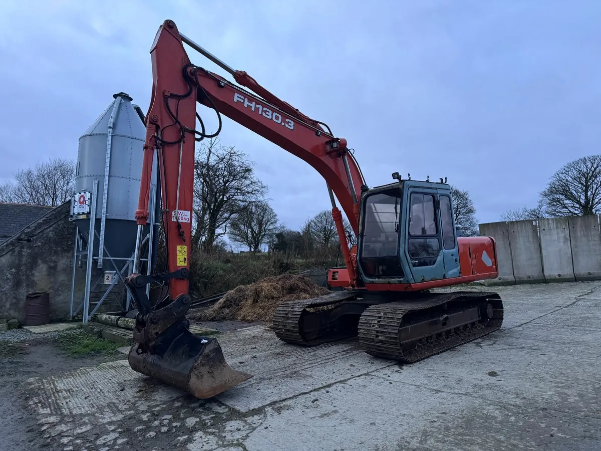 1997 Fiat Hitachi FH130.0 Digger 7459hrs - Image 1