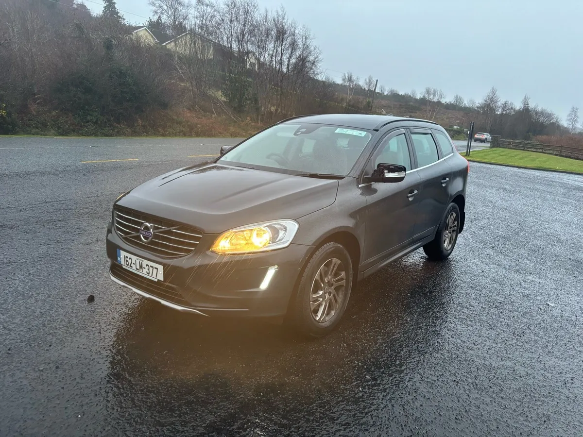 2016 VOLVO XC60 2.0 D4 SE NAV 190BHP - Image 3