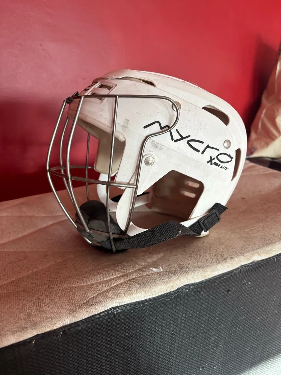 Hurling Helmet - Image 2