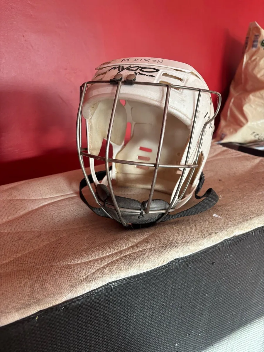 Hurling Helmet - Image 3