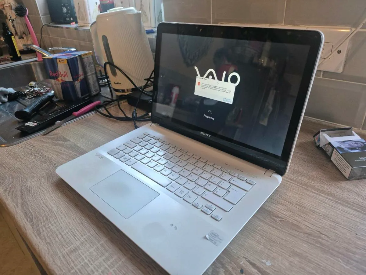 SONY VAIO 15.6"Touchscreen
i7-3537U 2GHz 6GB RAM 7 - Image 2