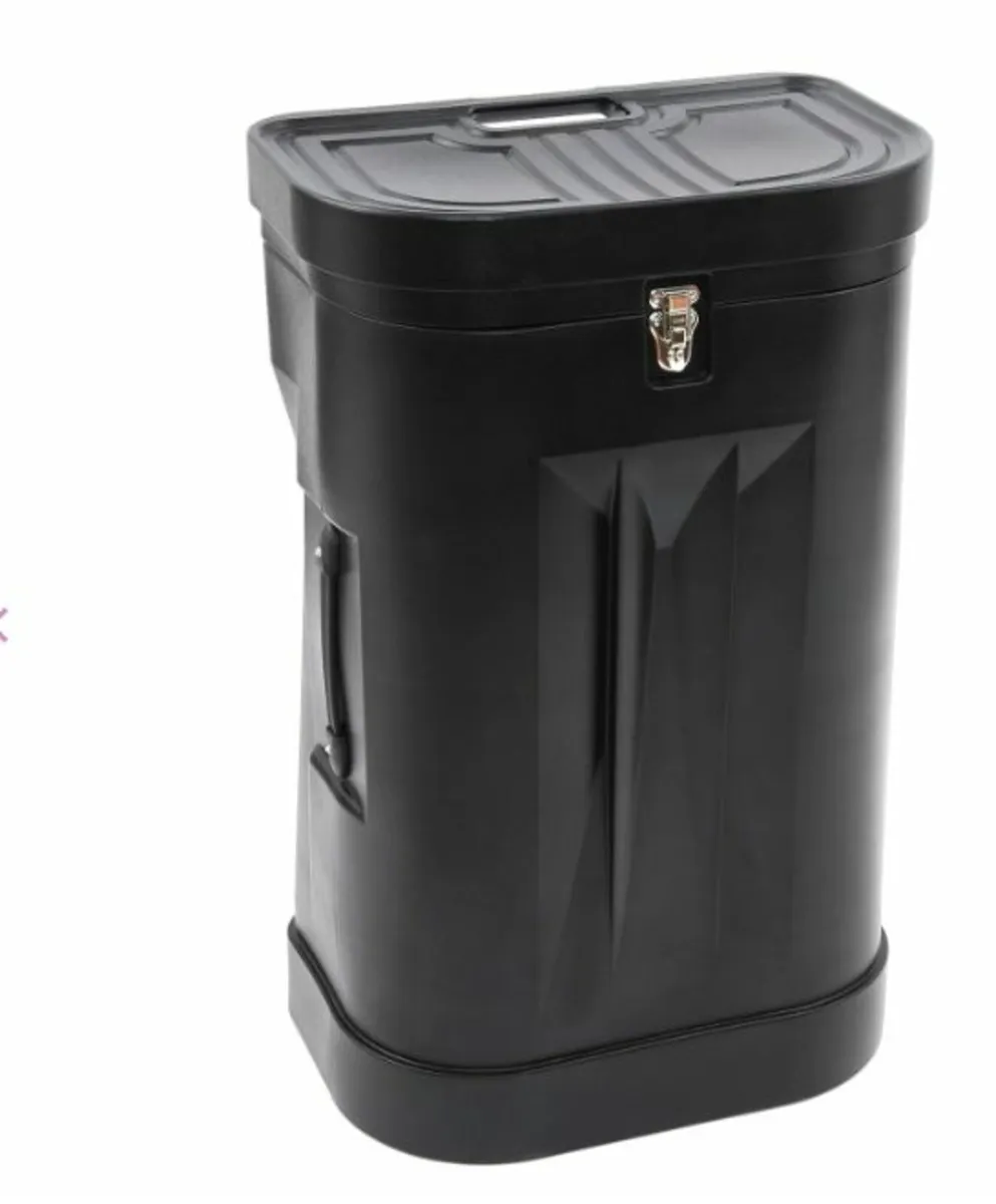 Wheeled hard case - Image 2