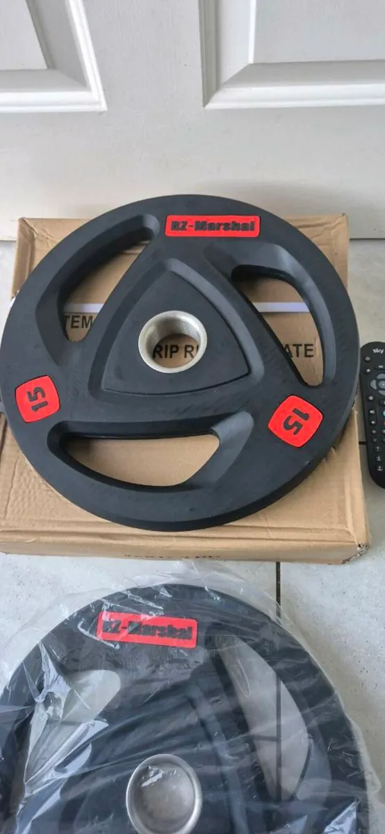 Brand new 2x15kilo Olympic tri grip weight plates - Image 2