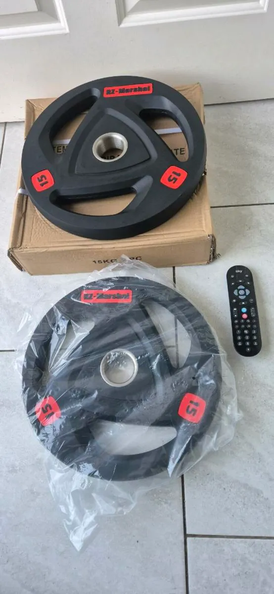 Brand new 2x15kilo Olympic tri grip weight plates - Image 4