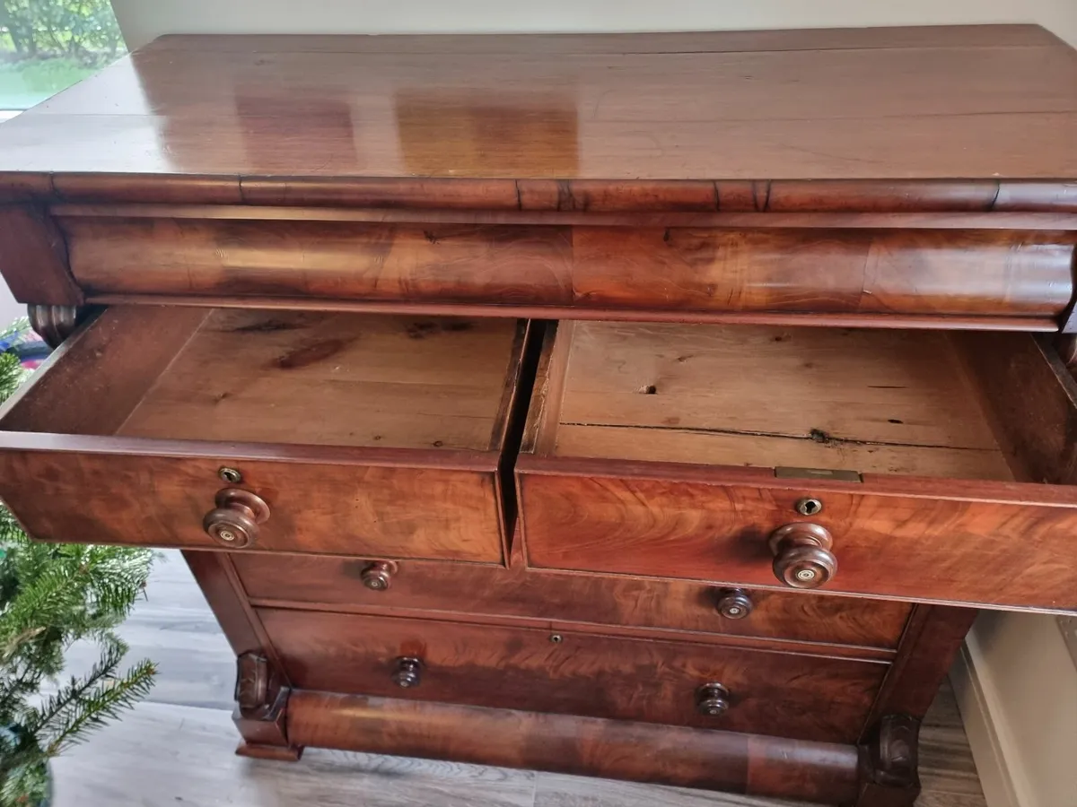 Chest of drawers - Image 3