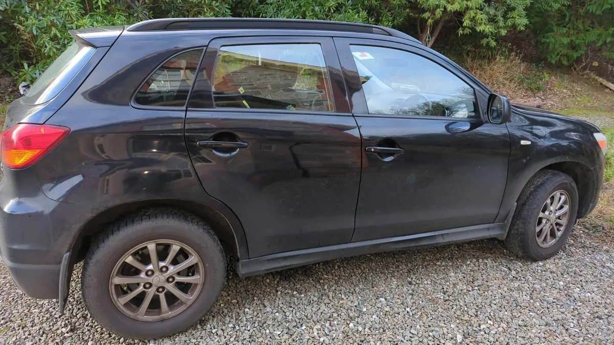 Mitsubishi ASX 2011 - Image 2