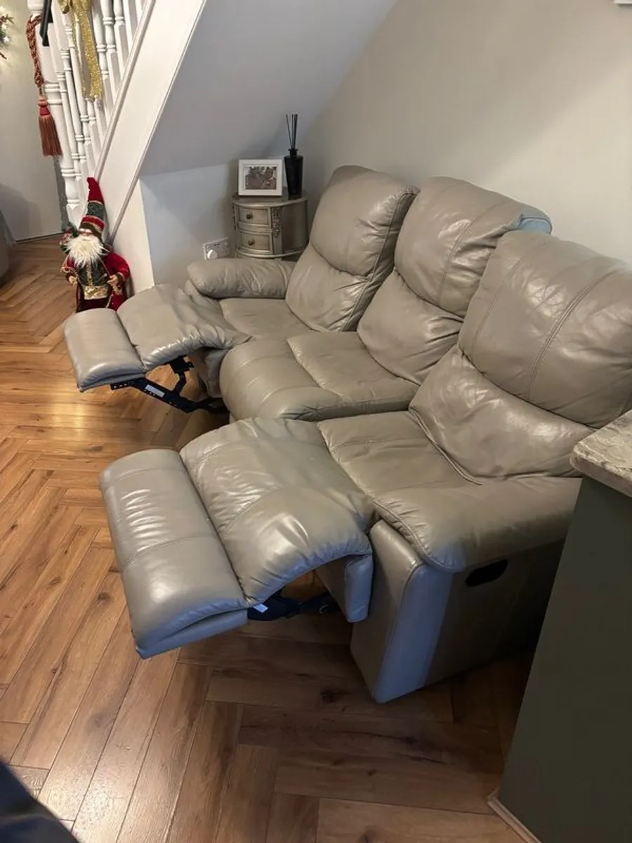 Grey leather 3 Seater recliner with recliner armchair - Image 1