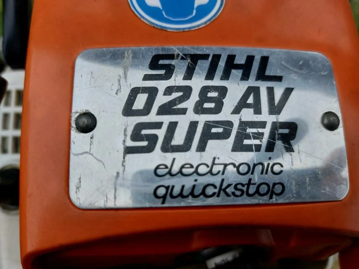 Stihl O28AV Super Chainsaw - Image 1