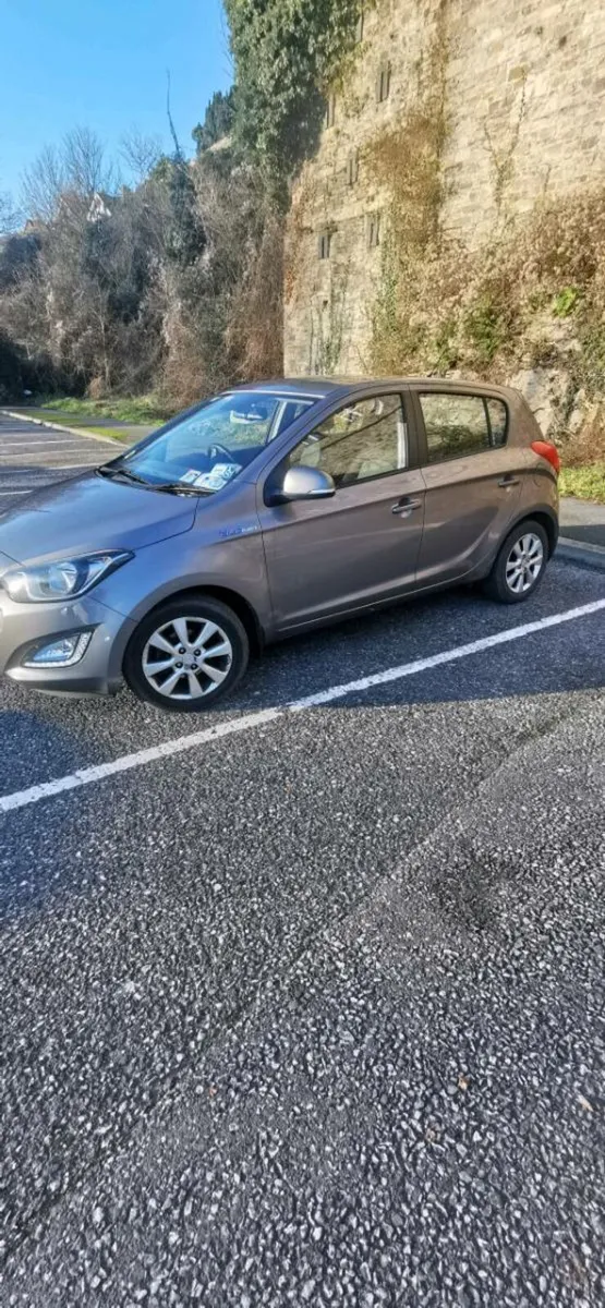 Hyundai i20 - Image 2