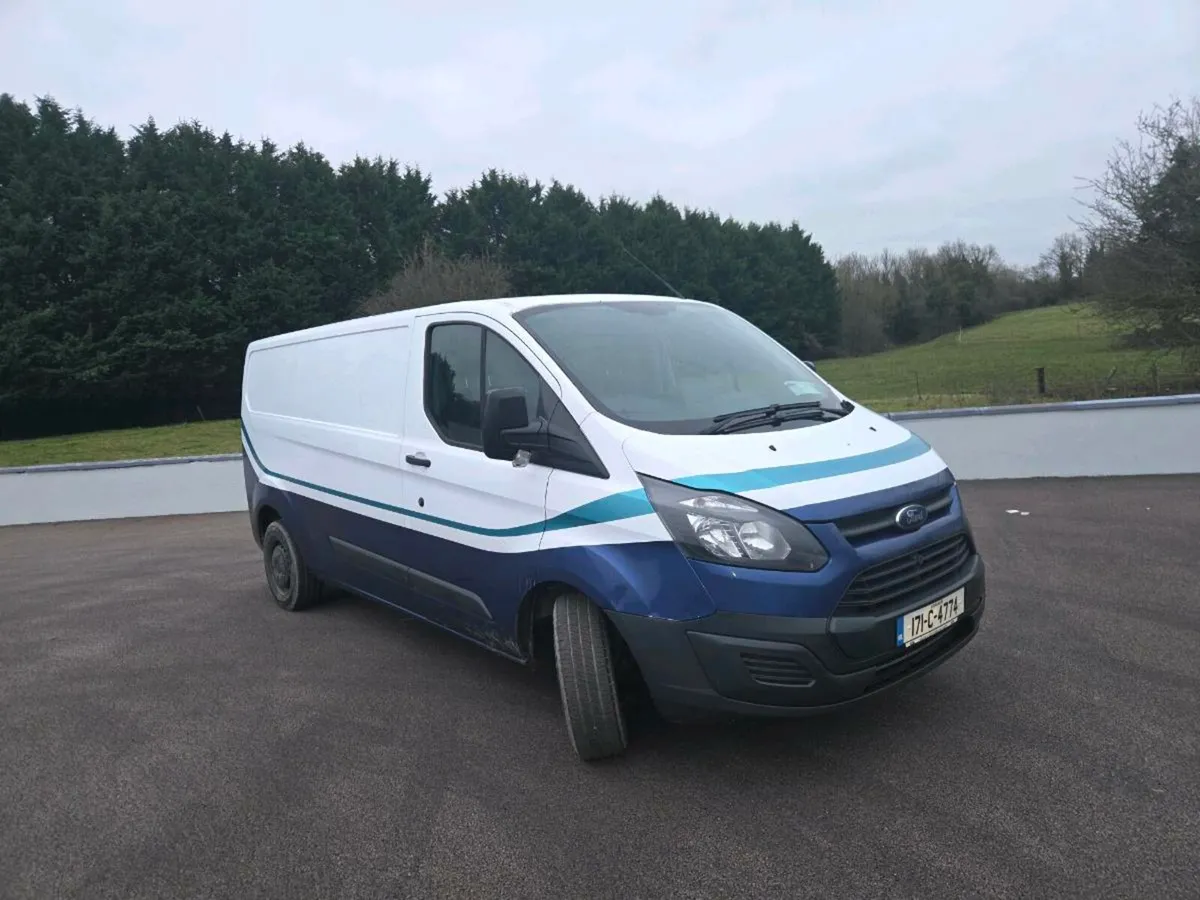 2017 ford custom - Image 1