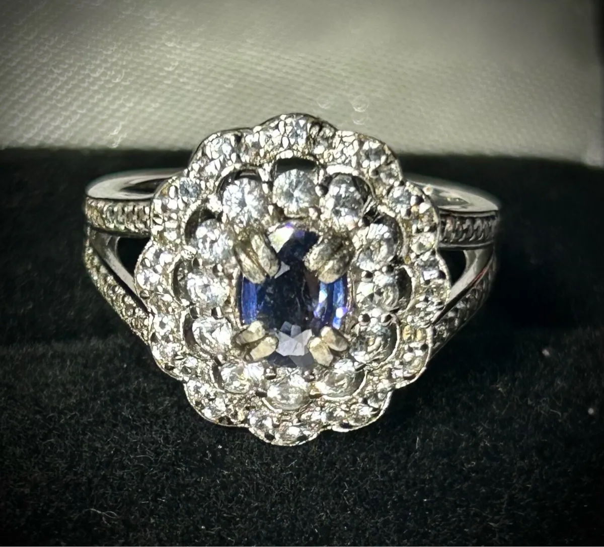 Blue Sapphire & White Topaz 925 Silver Ring - Image 1