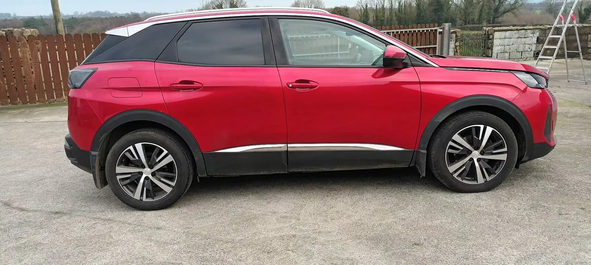 Peugeot 3008 - Year 2021 - 1.5 Diesel - Allure - Image 4
