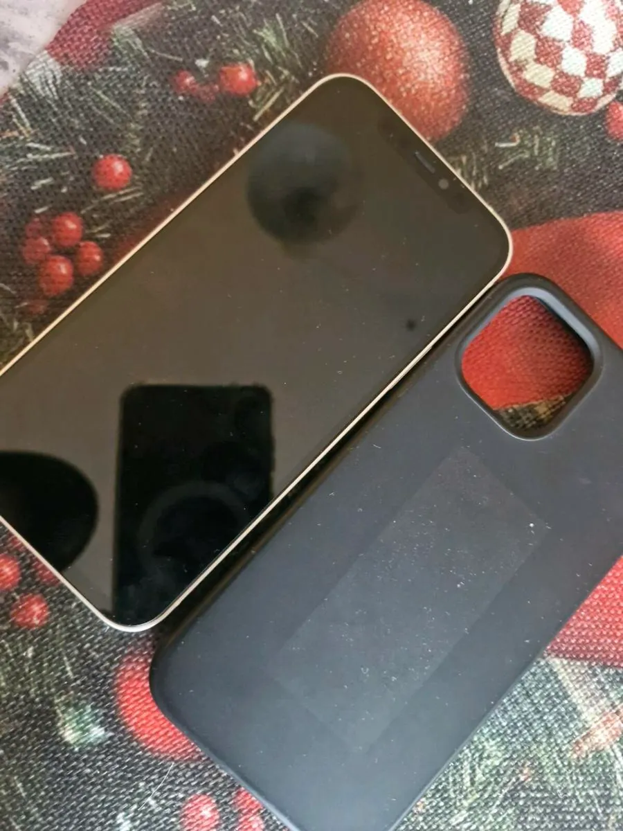 Iphone 12 & 13 mint 👌 - Image 2