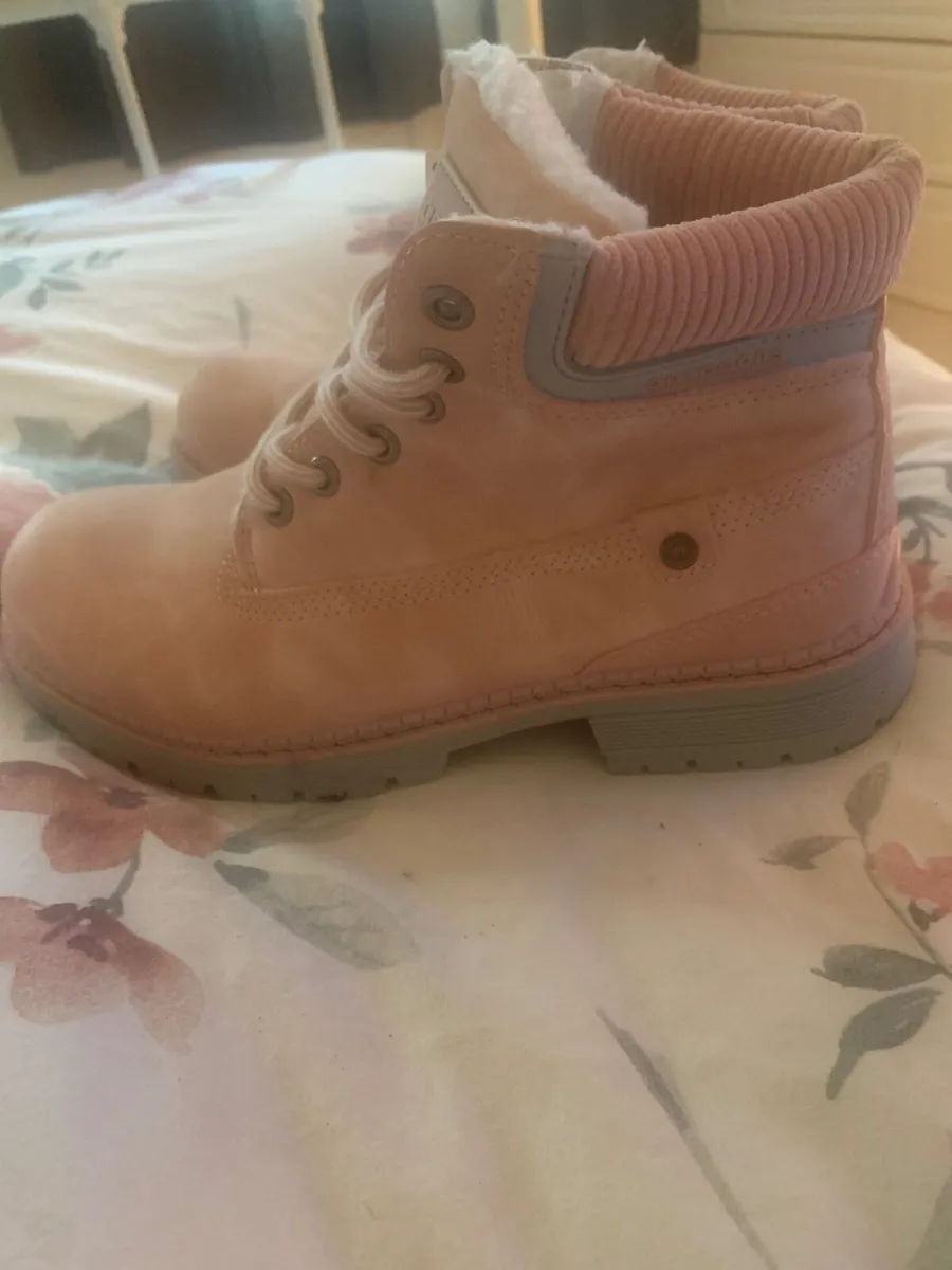 Women’s boots - Image 3