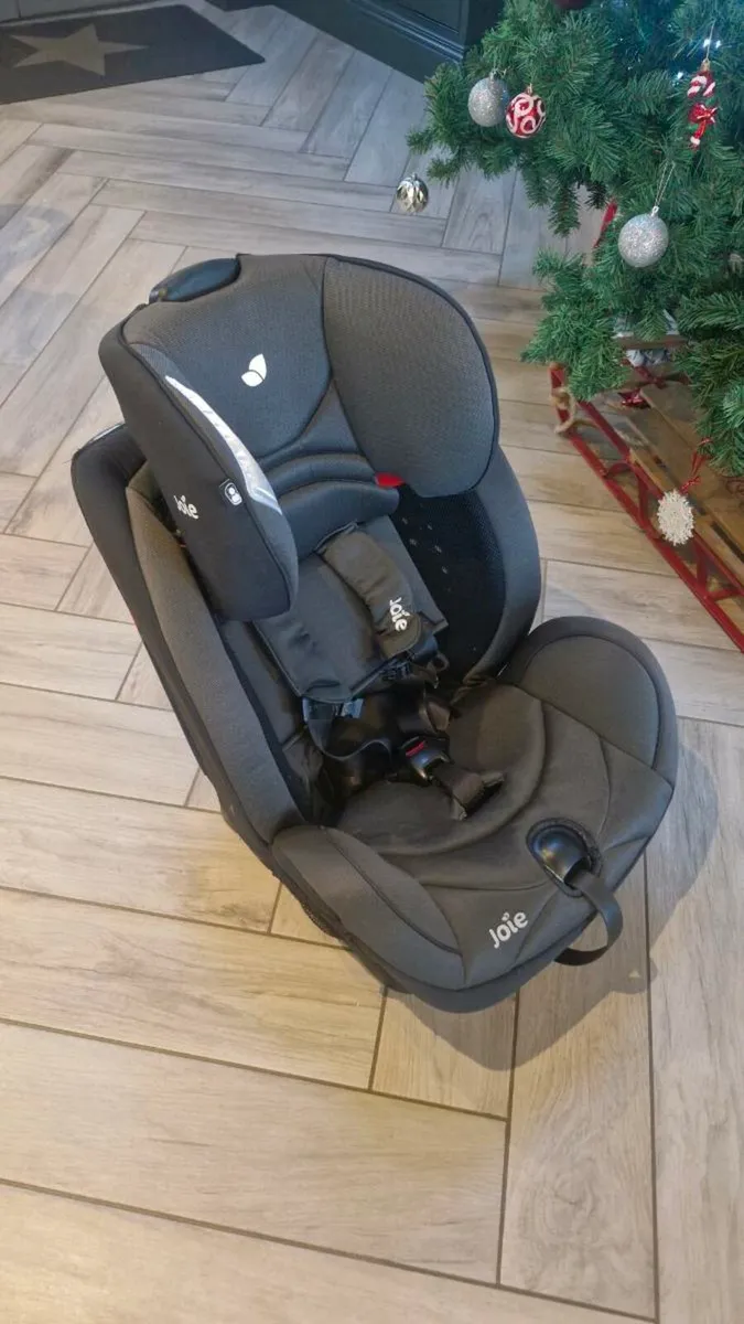 Car Seat - Image 1