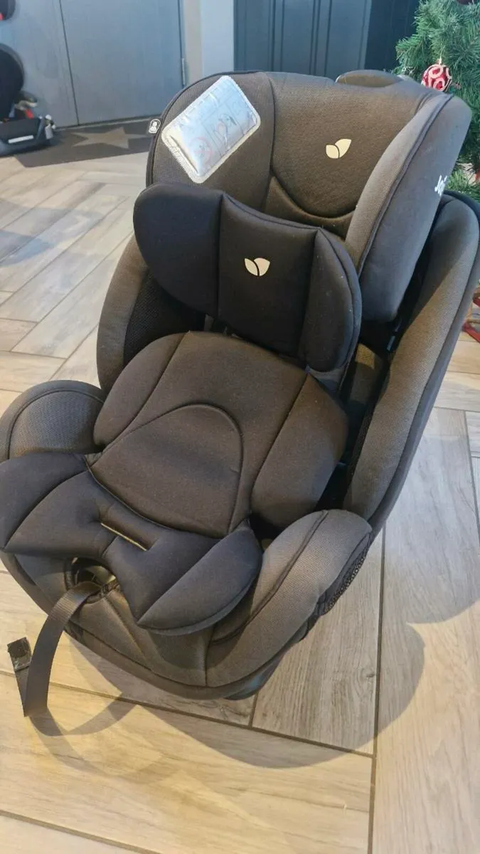 Car Seat - Image 3