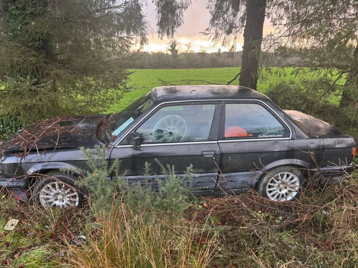 *NOT RUNNING* BMW E30 - Image 2