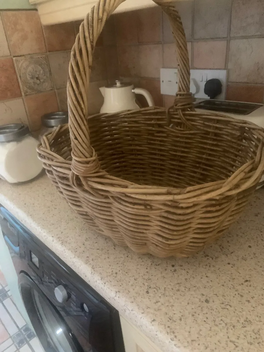 Basket - Image 2