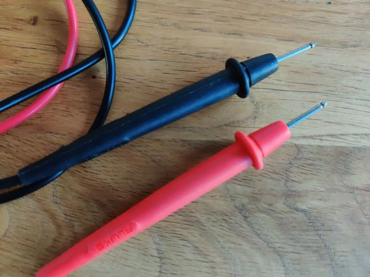 Fluke 117 multimeter - Image 2