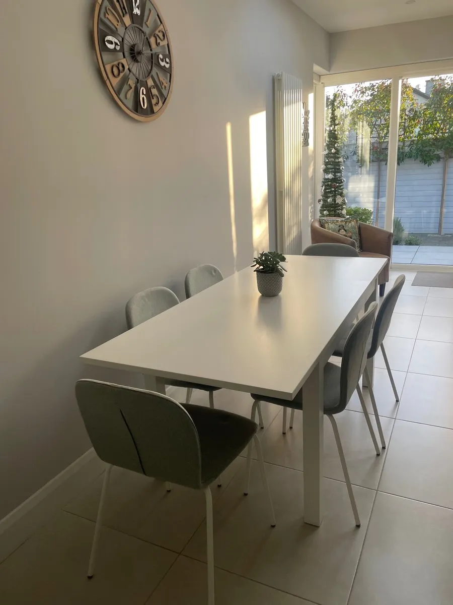 Table and 6 chairs - Image 3