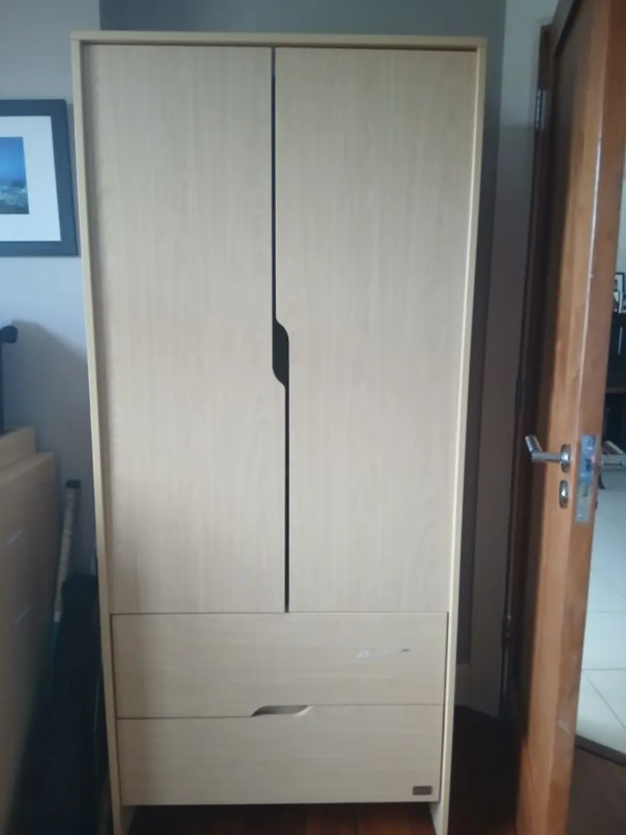 Wardrobe and drawer unit - Image 2