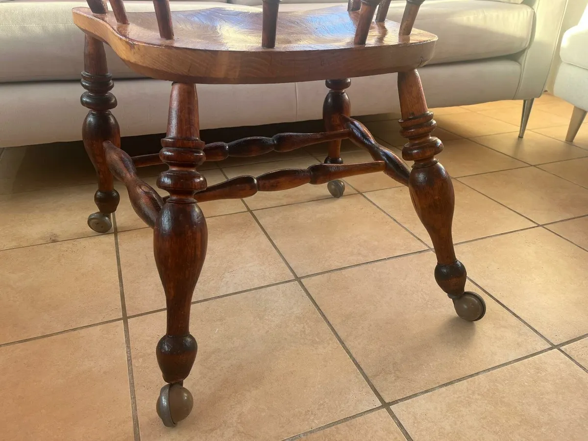 Smokers Bow Armcahir - Image 3