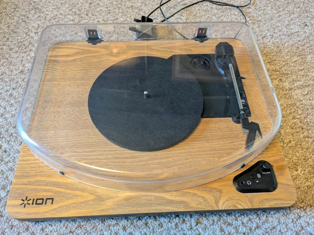 Turntable Ion Air Bluetooth & USB - Image 1