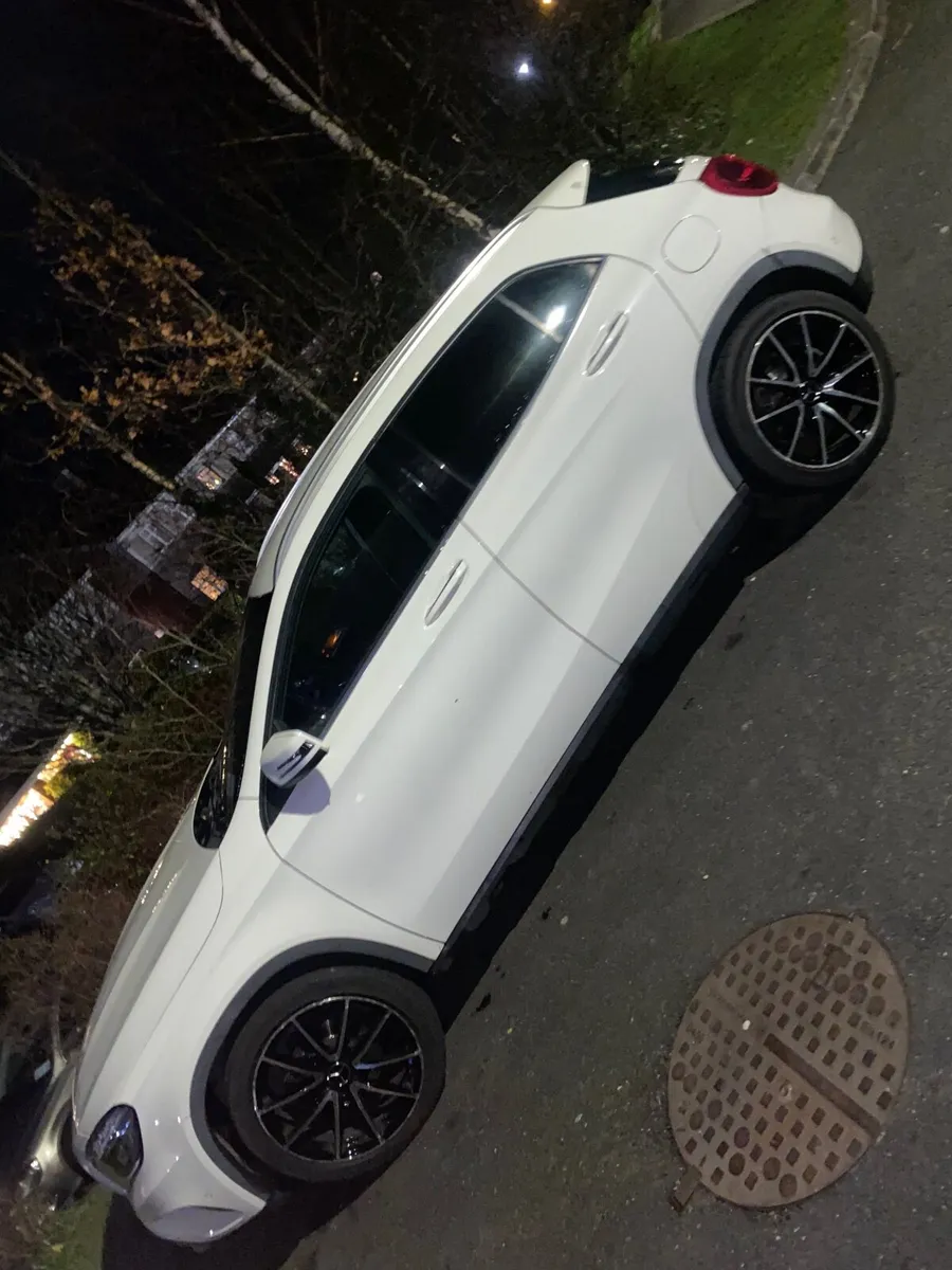 Mercedes-Benz GLA 2015 - Image 3