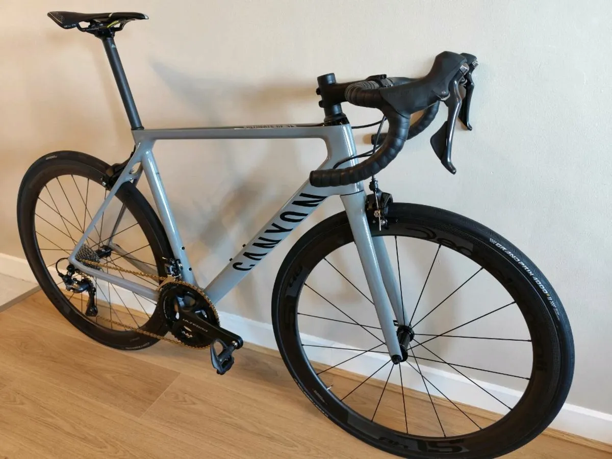 Brand New Canyon Ultimate CF SL Ultegra size M - Image 2