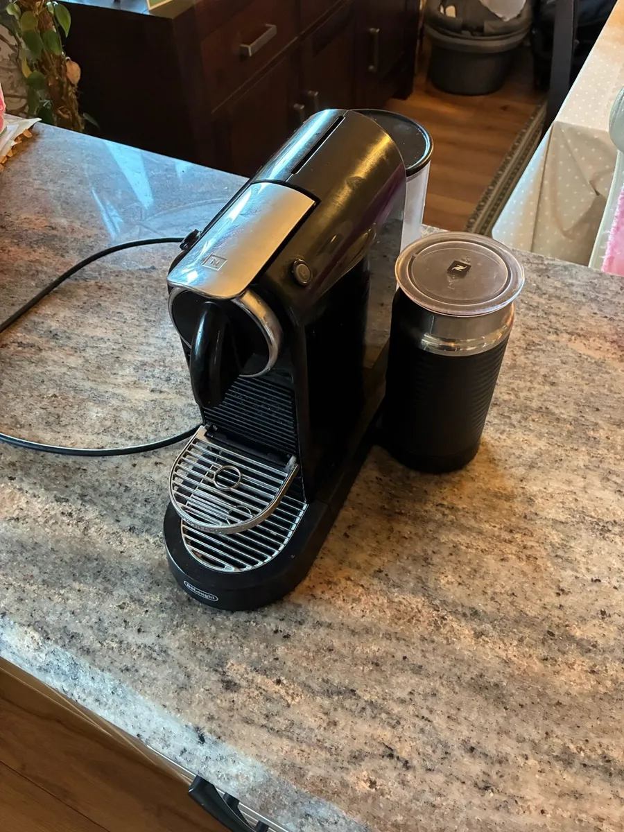 Nespresso Machine with milk frother - Image 1