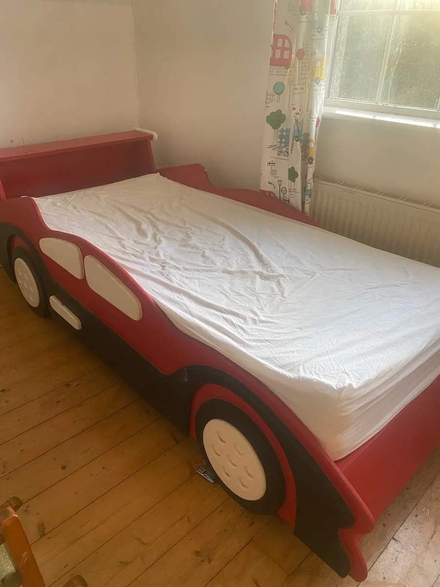 Racing car bed frame - Image 2