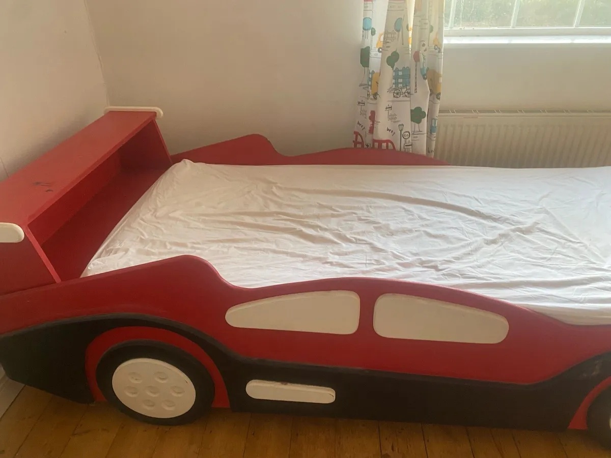Racing car bed frame - Image 3